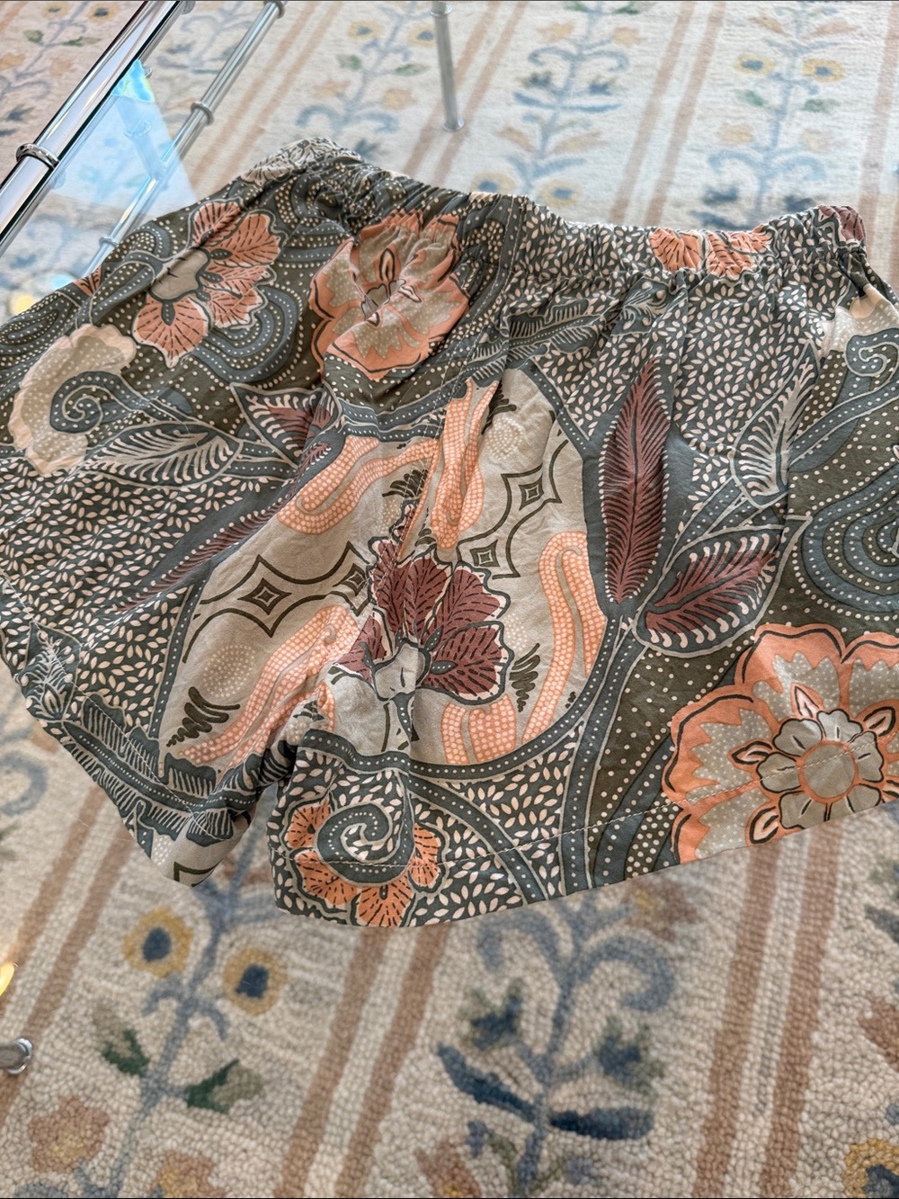 Printed Drawstring Shorts with pockets - Picture 7 of 7